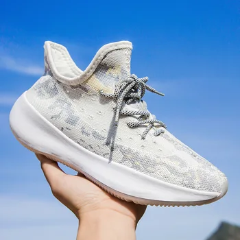 

2020 Nian New Style Fly Netting Surface Sports Footwear Breathable Coconut Reflective Running Shoes 0329