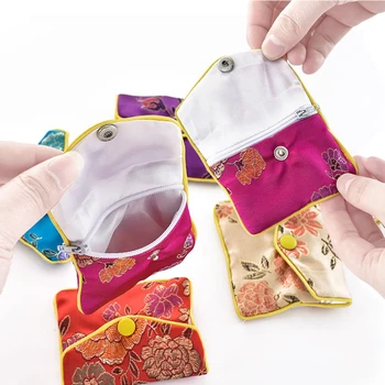 

Vintage Chinese Brocade Jewelry Packaging Bag Handmade Silk Embroidery Padded Jewelry Gift Pouch Case Satin Coin Purse