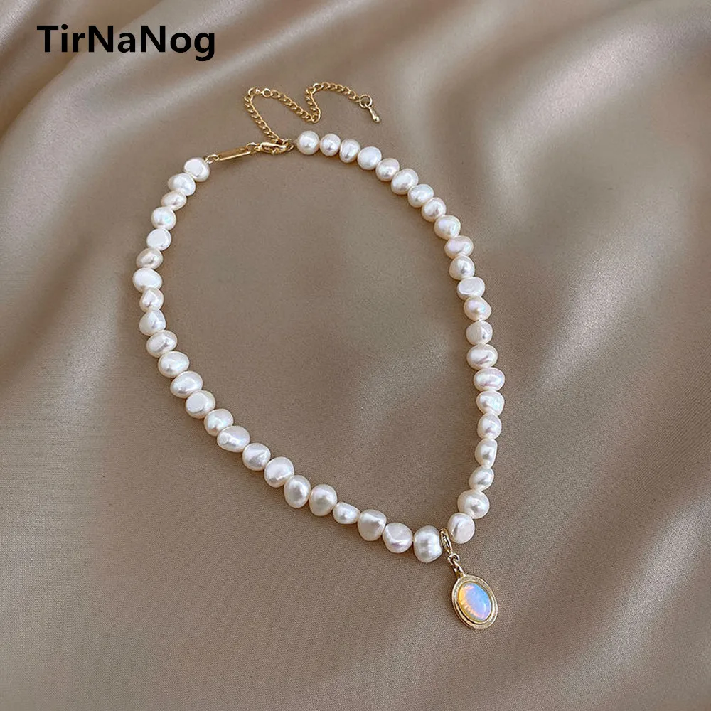 2021 New Baroque Freshwater Natural Pearl Moonstone Pendant Necklace Geometric Irregular for Women Girls Party Jewelry
