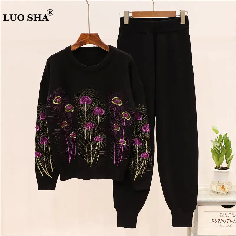 

LUOSHA Two Piece Women Autumn Winter Warm Embroidery Colorful Feather Knitted Pullover Sweater And Pants Sets 2 Piece Tracksuit