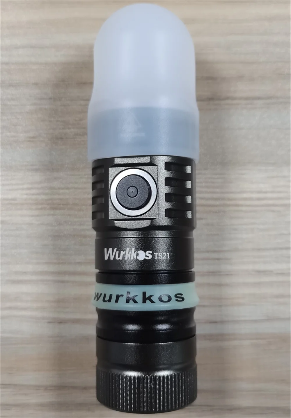 Wurkkos 2PCS White Diffuser for TS21 TS22 Soft Composite Materials Bright Indoor Reading Hiking Tent Lighting with Malleability