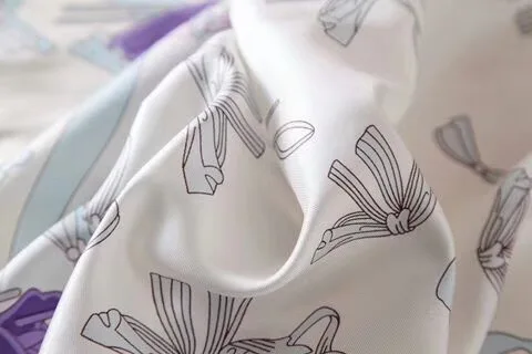 Новое поступление модный элегантный брендовый белый шелковый шарф 90*90 см квадратная шаль саржевая накидка для женщин