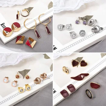 

New Fashion Stainless Steel Acrylic Crystal Stud Earrings for Women Men Jewelry Vintage Roman Numerals Small Red Earrings 2020