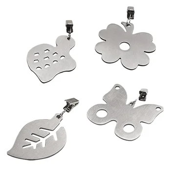 

4pcs Stainless Steel Tablecloth Clip Practical Table Cloth Cover Clamps(Silver, Random Pattern)