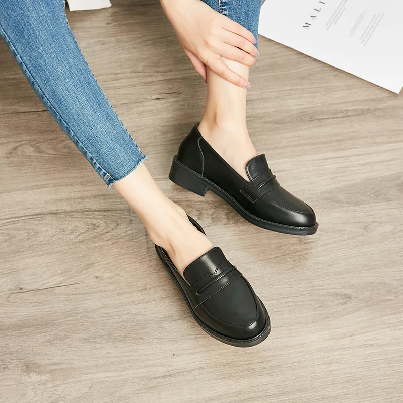

Small Leather Shoes Women's England Online Celebrity Flat Keel Thin Shoes Women's 2019 New Style Spring Black And White with Pat