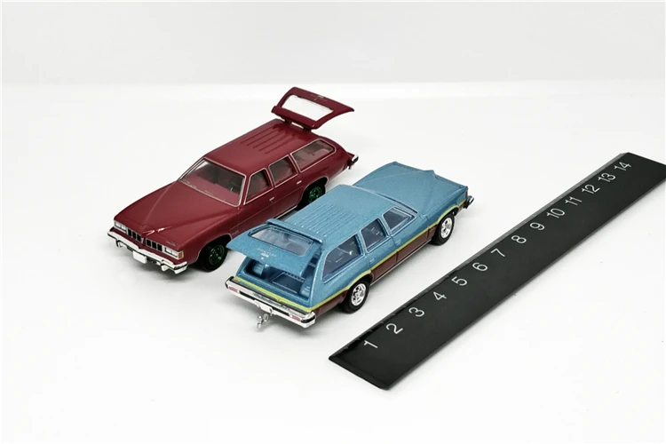 Greenlight 1: 64 Pontiac Grand LeMans сафари Wagon 1976 красный зеленый машина без коробки