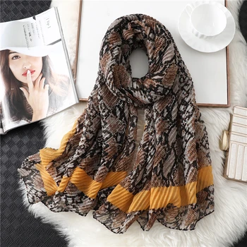 

Designer Snake Scarf for Women Animal Print Cotton Crinkle Hijab Head Scarfs Female Winter Pashmina Shawls Wraps 2020 Fashion