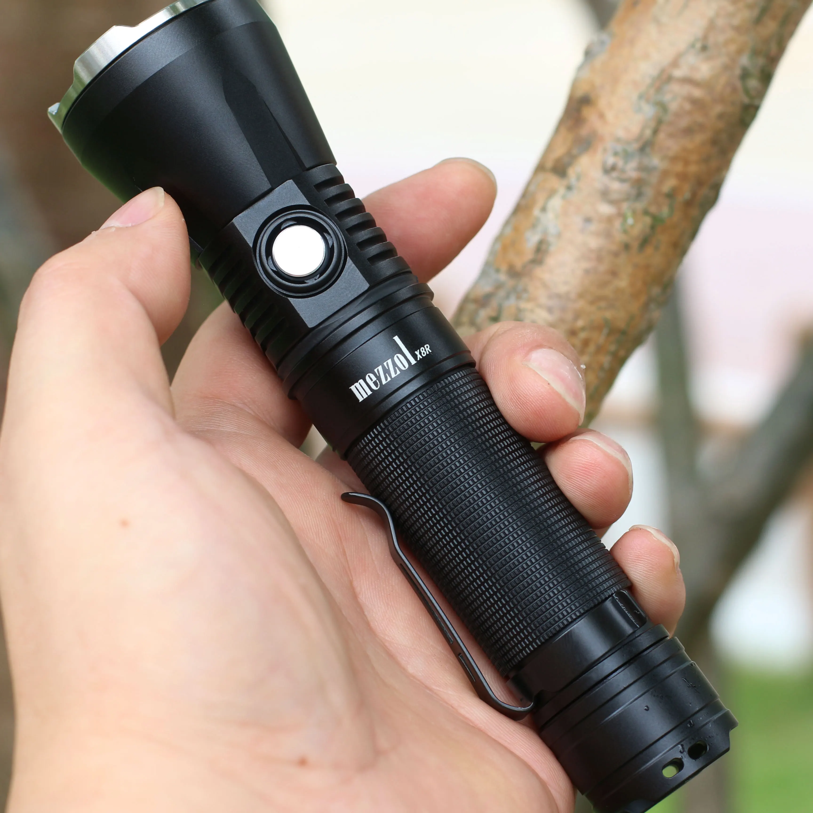

mezzol X8R-L only one switch in the neck 3000lumens usb 21700 flashlight Hard Light camping light, lamp