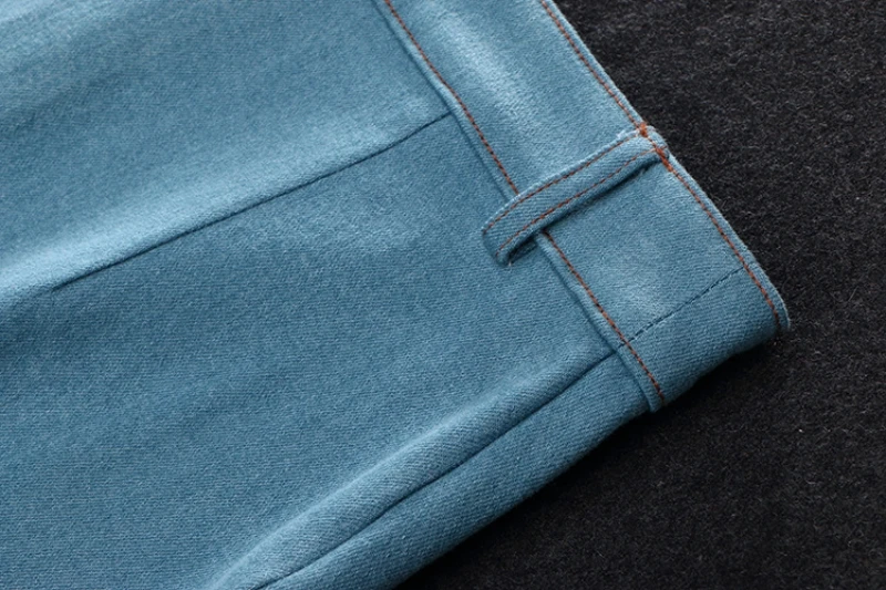 conew_2442922170_59755540