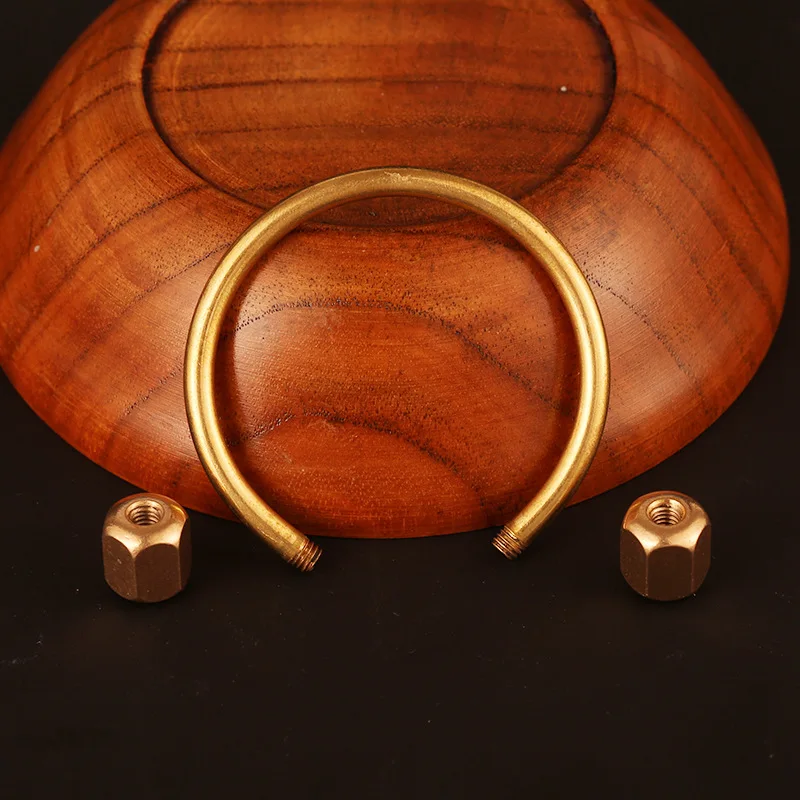 key holder brass (8)