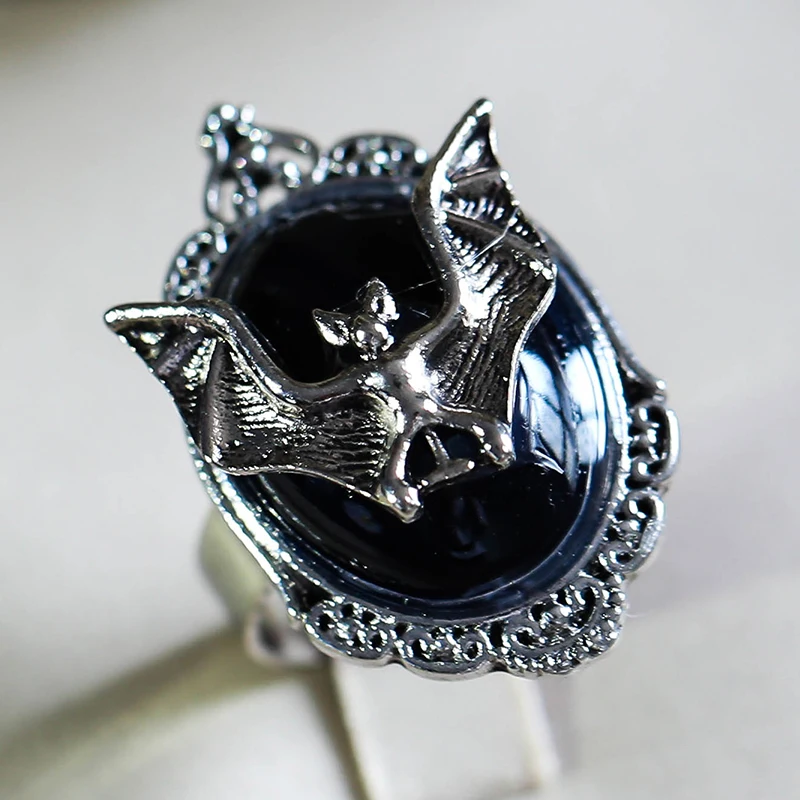 Fashion Exaggerated Lady Ring Silver Color Bat Funny Black Smooth Stone Hip Hop Punk 30P543 | Украшения и аксессуары