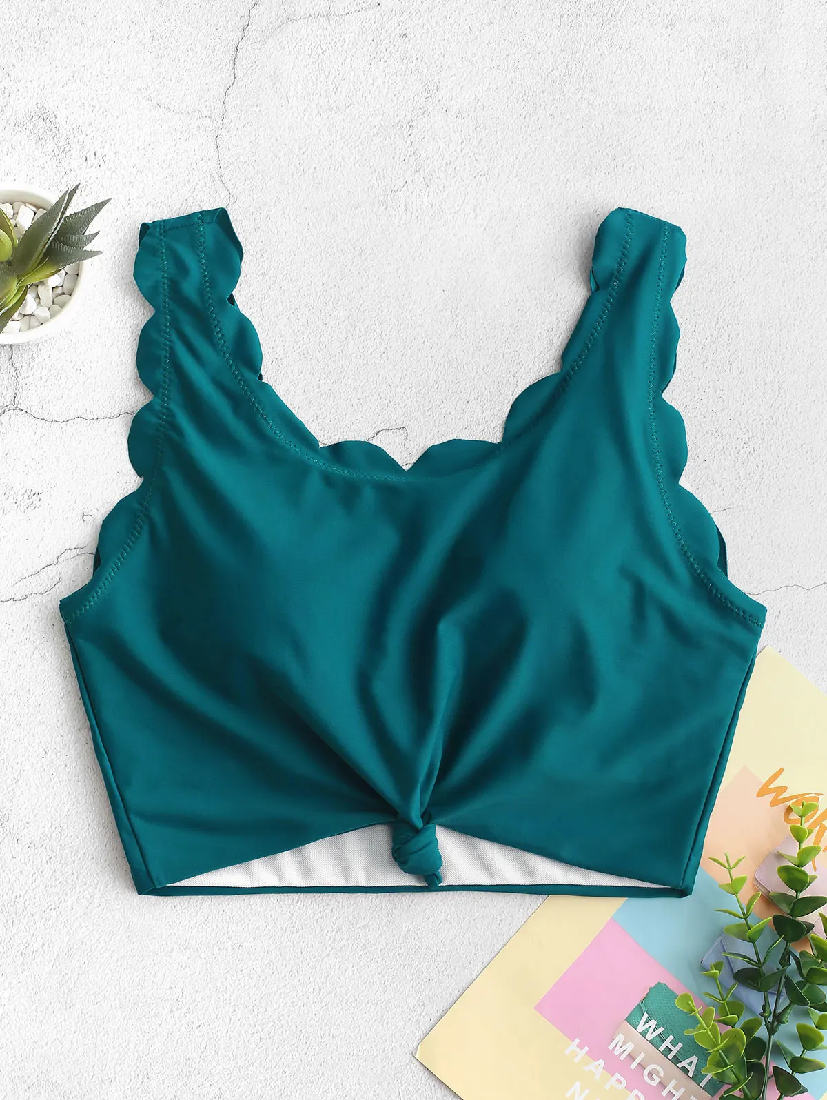 

ZAFUL Knotted Hem Scalloped Bikini Top