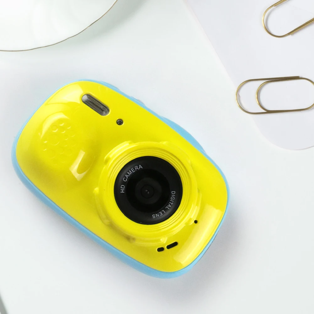 OUKITEL Q1 мини Детская Цифровая камера 5MP 2,0 дюймов ips дисплей IP68 водонепроницаемый Встроенный перезаряжаемый аккумулятор с картой памяти 8 Гб