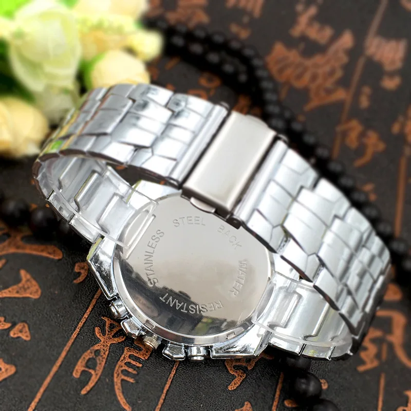 2839653281_1917120399