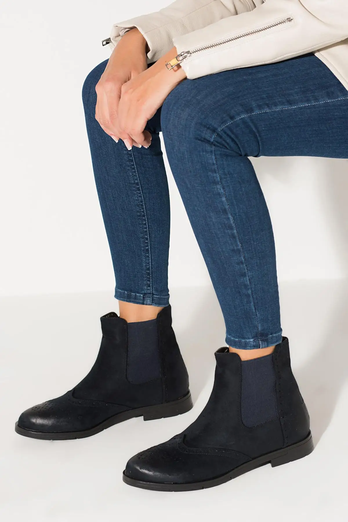 Derimod темно-синие женские ботинки |