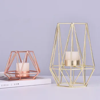 Candelabros de mesa de estilo nórdico de hierro forjado con diseño geométrico para decorar el hogar Artesanía de Metal