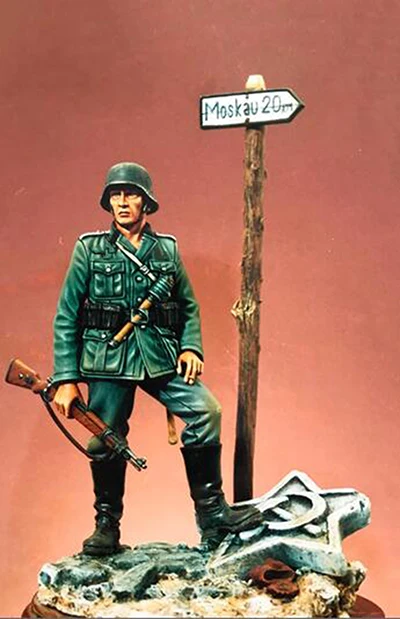 New Unassembled 1/18 90MM man Infantryman 90mm (WITH BIG BASE ) Resin Kit DIY Toys Unpainted resin model | Игрушки и хобби