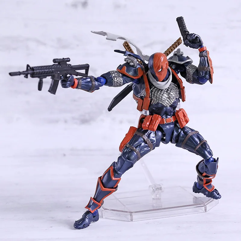  Revoltech Series NO.011 Deathstroke Action Figure DC Comics Super Villains Model Toy