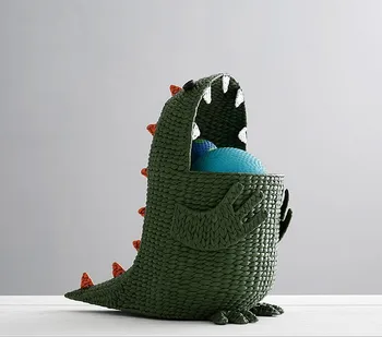 

Purchasing , Under The Entrance Of City Park, Mr. Dinosaur, Green Knitting,