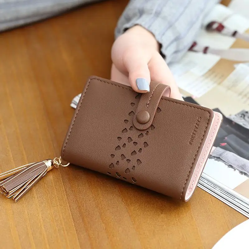 Новая маленькая сумочка с кисточкой для кредитных карт держатели Для женщин Creidt держатель для карт бумажник модные перфорированные открытые футляры для идентификационных карт - Цвет: Кофе