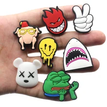 Breloques de chaussures en PVC à la mode, 1 pièce, bricolage amusant, grenouille requin, décorations, sabots de crocodile unisexes, cadeaux de noël pour enfants, tendance 