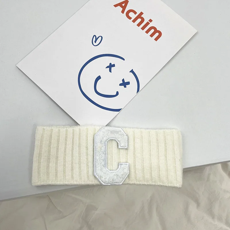 Casquette Tricotée Main Marron Pour Bébé - Taille Unique Avec Bouton Détail Chic - Neuf Avec étiquette
