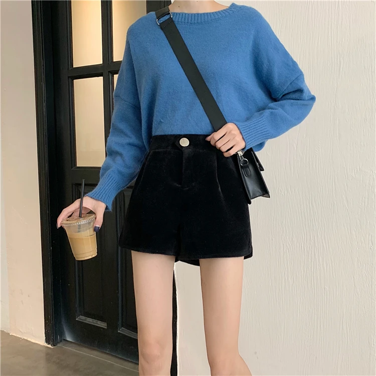 autumn and winter Korean version of the wild wool wide leg female high waist casual shorts Harem shorts