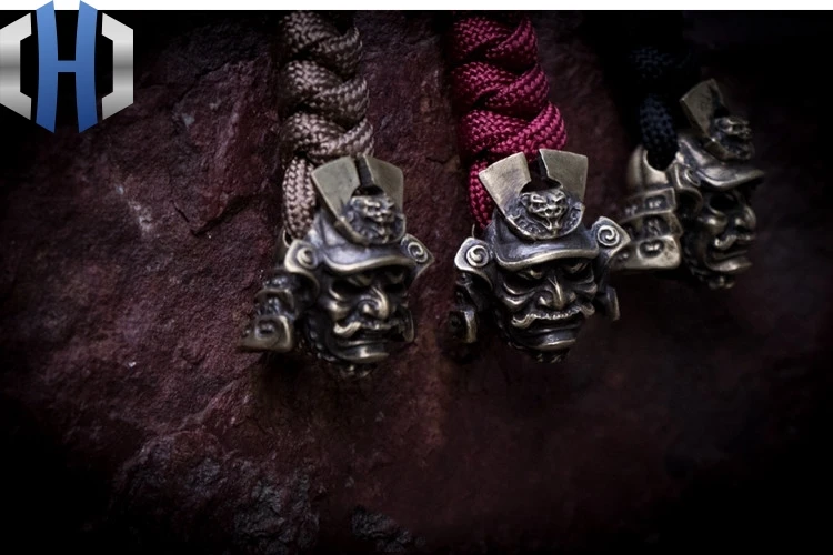 Original General Samurai Helmet Paracord Beads Pendant Handmade Key Outdoor EDC Skull Pendant Knife Beads