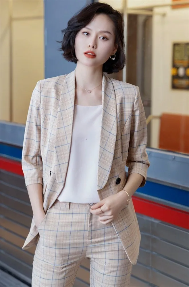 Novelty Apricot High Quality Fabric Uniform Designs Women Pantsuits Jackets And Pants For Ladies Blazers Pants Suits With Belt