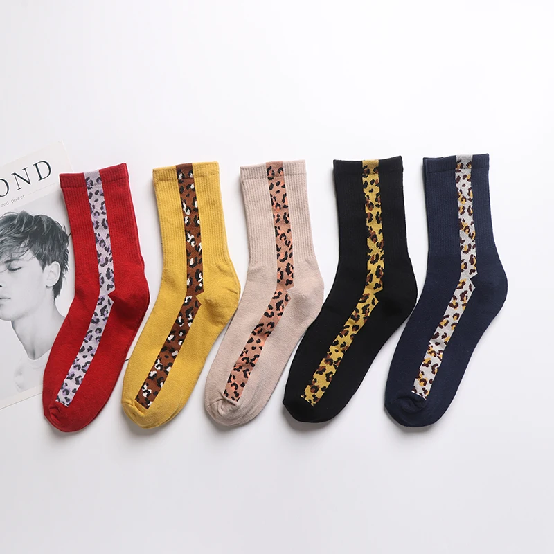 Цветные хлопковые носки мягкие удобные креативные полосатые красные черные