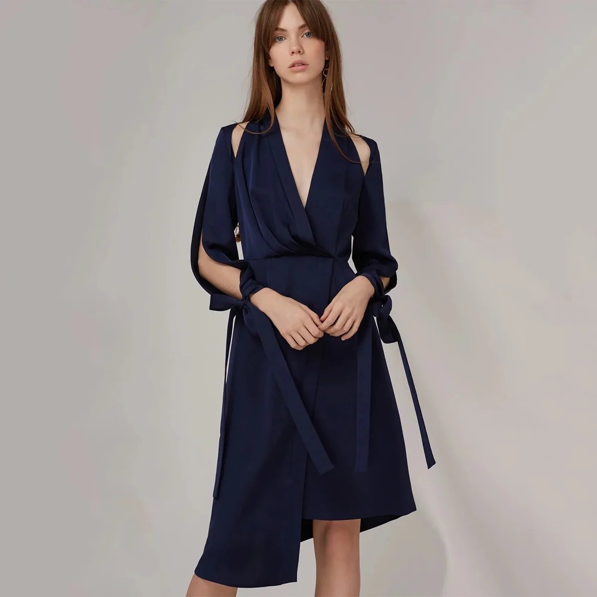 

2019 Autumn New Style Europe And America Women's Simple Back Lace-up Halter Slit Sleeve Waist Hugging Dress Women's