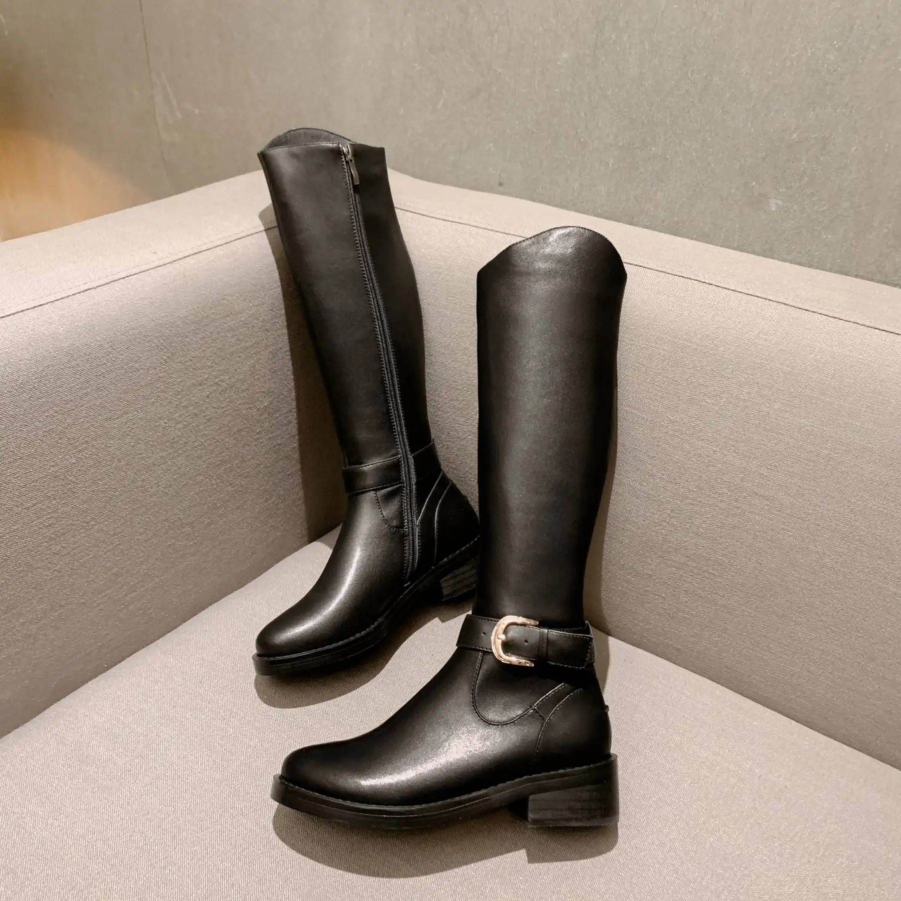 Krazing pot natural new genuine leather round toe med heel zipper Limited customization movie star keep warm knee-high boots L90