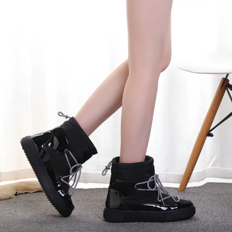 New Leather Woman Snow Boots Natural Fur Snow Boots Warm Wool Women's Lace-Up Round Toe Flat with Winter Boots Botas Mujer