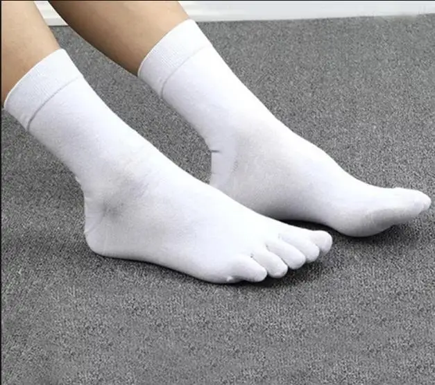 White CXZD/мужские носки с пятью пальцами из мягкого полиэстера и хлопка; однотонные дышащие удобные носки для ног; размеры 38-43 - Цвет: White