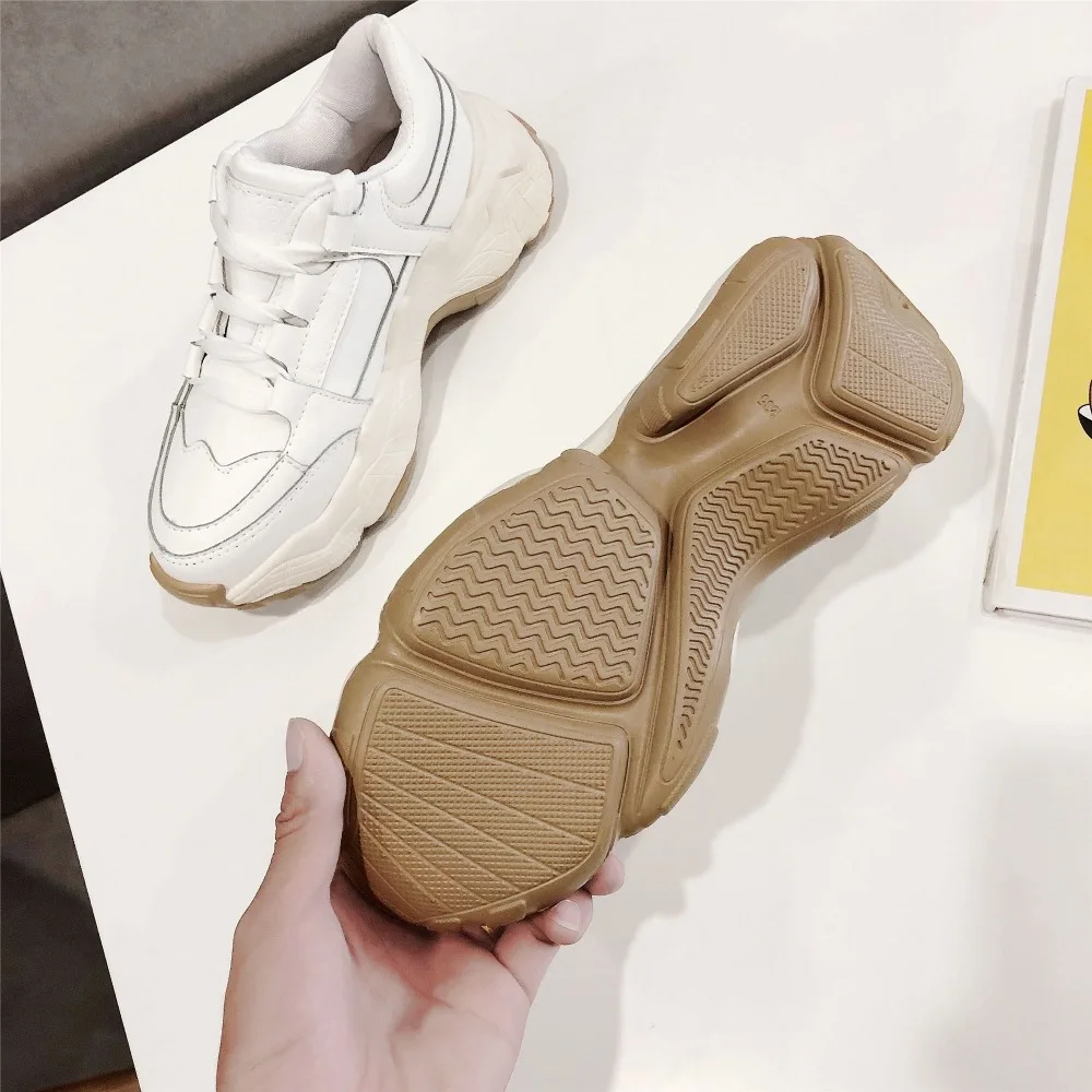 2019081919596995060064w2000h2000