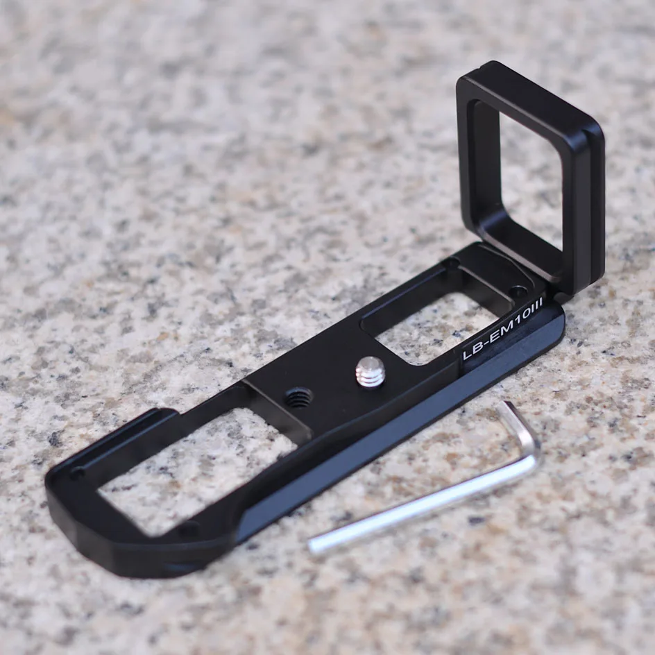 

Camera Quick Release Plate L-Plate Grip for Olympus OMD E-M10 Mark III ( E-M10 III ) CNC Aluminium