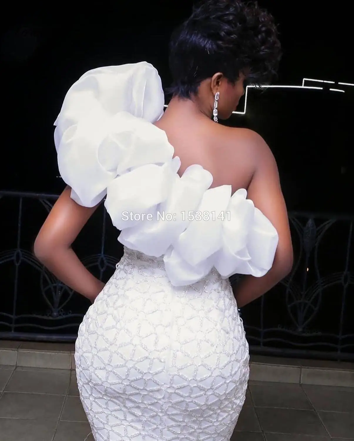 Vestidos de Noche blancos elegantes árabes para mujer, Vestido largo de un  hombro, sirena, celebridad, fiesta nocturna, alta costura, gran evento -  AliExpress, image size:1205x1500