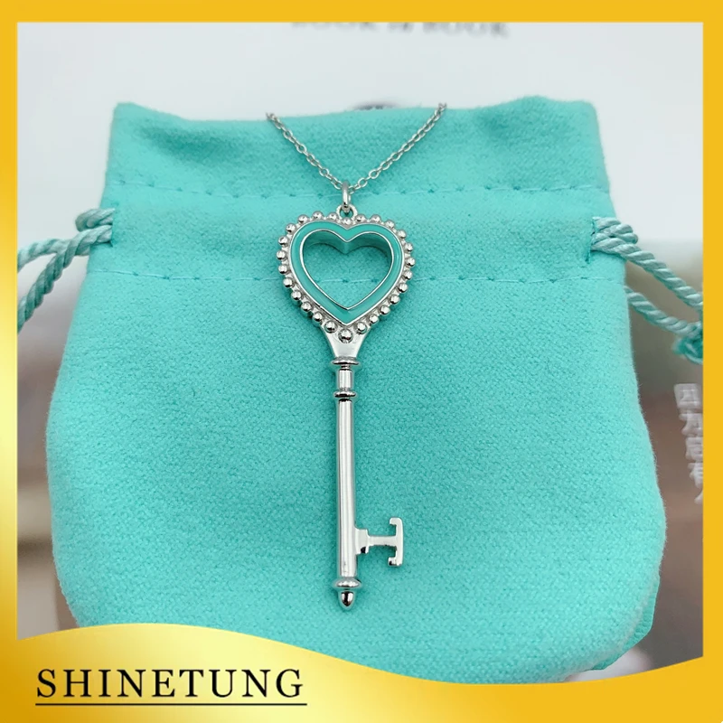 

1: 1 Original Model S925 Sterling Silver Necklace Classic Fashion LOVE Key Pendant Necklace Ladies LOGO Jewelry Birthday Gift
