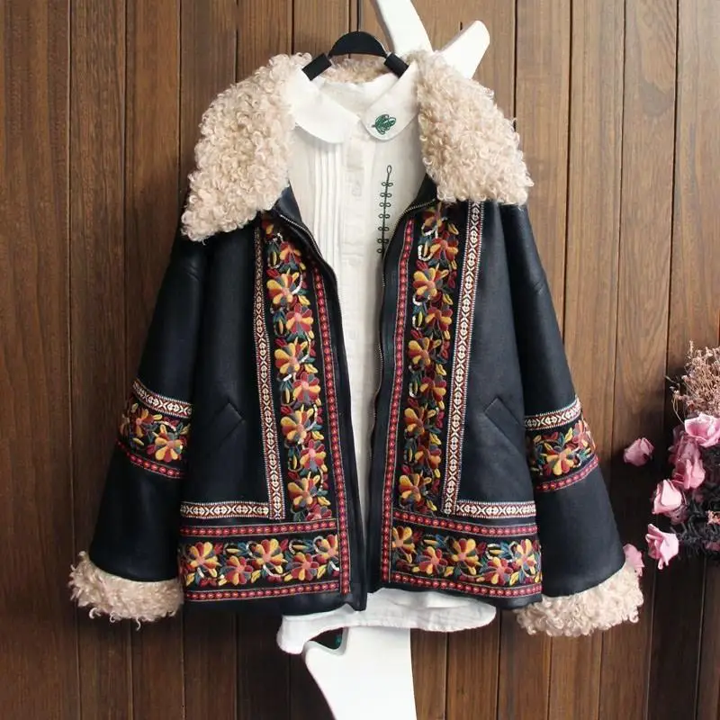 Winter Retro Faux Leather Jacket Short Women Lambswool Embroidery Outwear Pu Leather Plush Locomotive Jackets