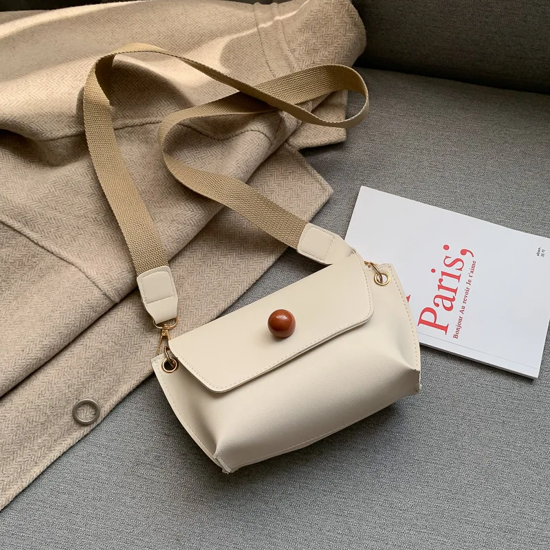 

High-quality fashion ladies one-shoulder small square bag 2020 new all-match messenger bag simple large-capacity female bag