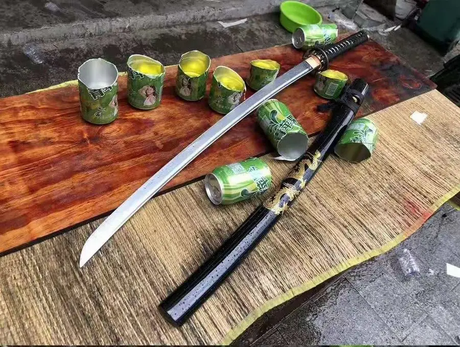 Handmade Japanese Sword Sharp HRC62 Spring Steel Blade Samurai Katana W/ Dragon Full Tang Can Be Cut Bamboo