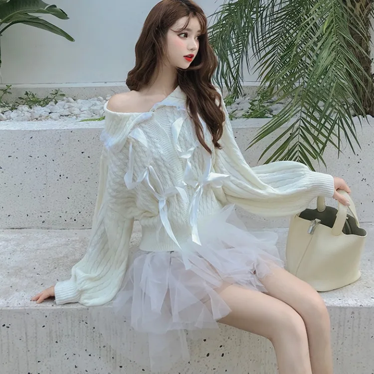 

Photo Shoot Elegant Sweet Fold-down Collar Loose-Fit Sweater Cardigan Sweater + Immortal Slimming Mesh Skirt