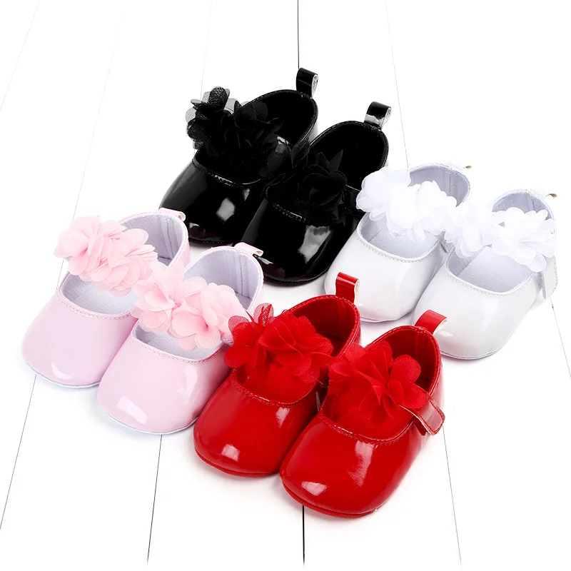 Мягкая искусственная кожа, для новорожденных одежда для малышей для девочек; милое платье принцессы с цветочным рисунком; детская кроватка обувь