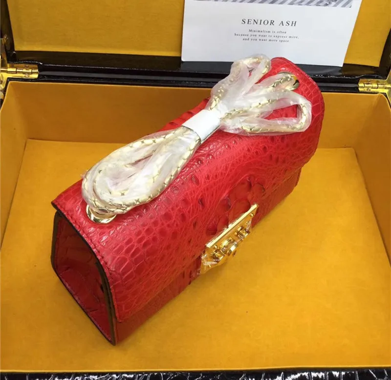 Petit sac exotique en crocodile | Sac à rabat en véritable alligator | Épaule chaîne