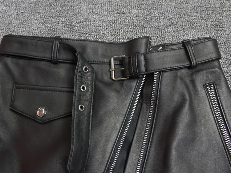 12492340916_274652429