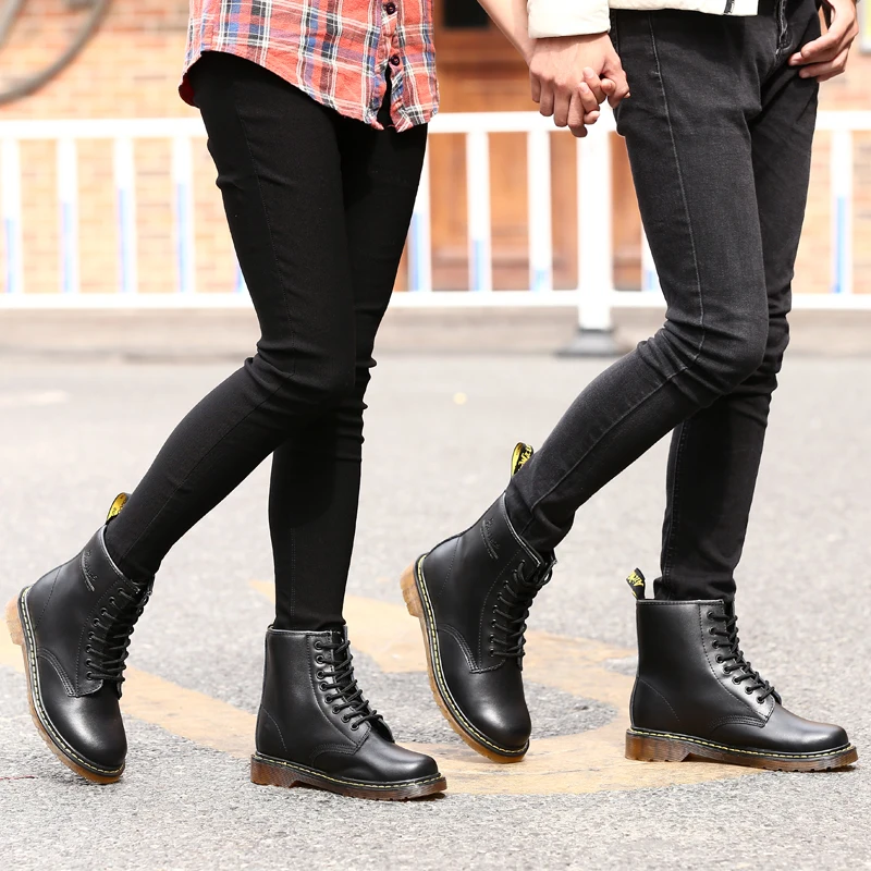 Женские кожаные ботинки Martens наивысшего качества; зимние ботинки в байкерском стиле; теплая удобная женская обувь на меху; Dr с коробкой