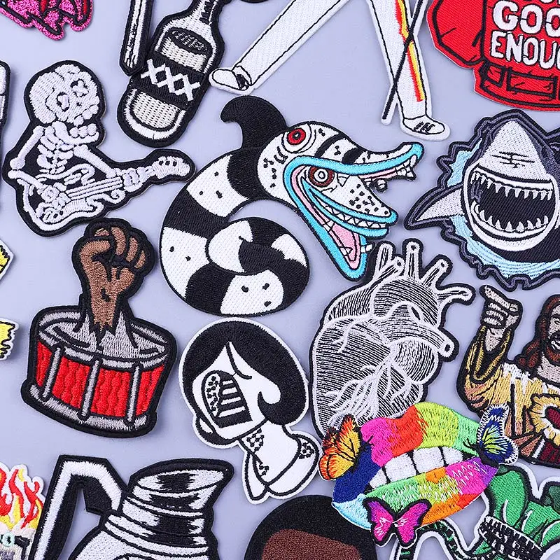 

Music Band Embroidered Patches Skull Rock Stripes For Jackets Hippie Clothing Thermoadhesive Patches Sewing Fusible Patch Badge