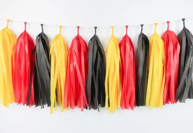 Mickey Mouse Theme Image Party Balloons Decoration Birthday Background Decor Baby Shower Supplies Children Party Supplies 15pcs Paper tassel