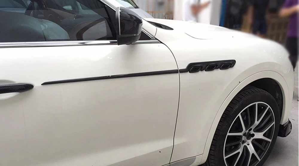 Подходит для Maserati Levante- 4 шт./компл. переднее крыло сторона, устанавливаемое на вентиляционное отверстие в салоне автомобиля рамка углеродное волокно двери Панель отделочные полоски, Стикеры