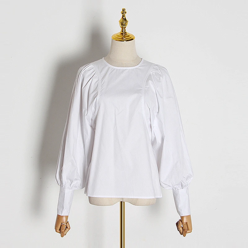 white TWOTWINSTYLE, повседневные женские блузки с рюшами, о-образный вырез, фонарь, длинный рукав, свободные осенние Рубашки, Женская мода, одежда - Цвет: white